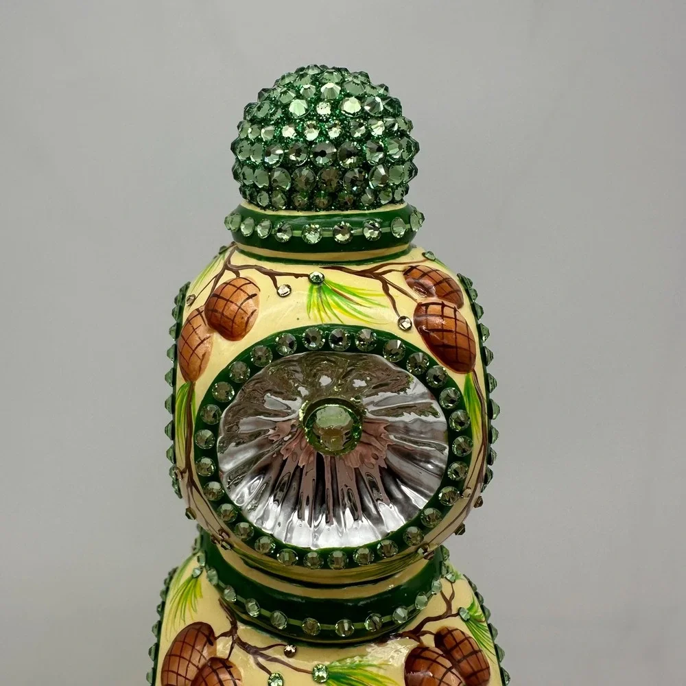 Patricia Breen all ornaments